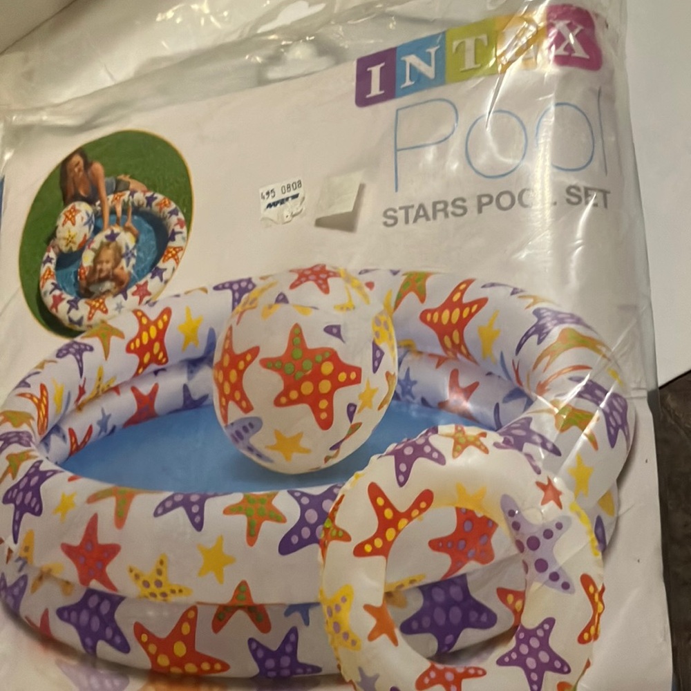 Intex Stars Pool Set - Pool, Beach Ball, Ring - Starfish Design